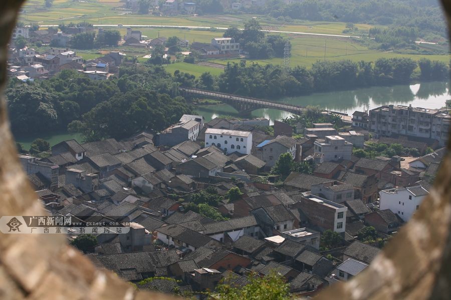 足球赌注软件APP_捷克总统指责情报局:寻找虚构的中俄间谍不如查腐败(图4) 足球赌注软件APP